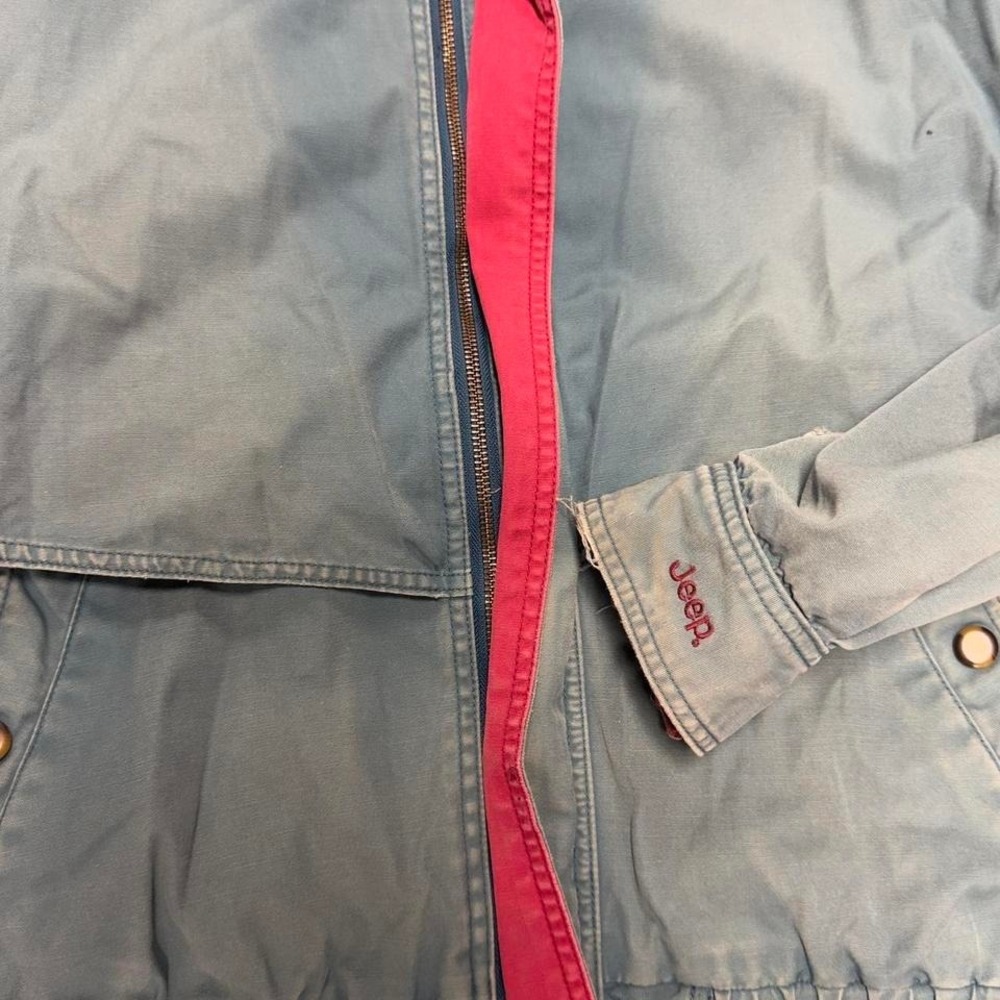 Vintage 90s faded blue jeep bomber jacket - Picture 3 of 7